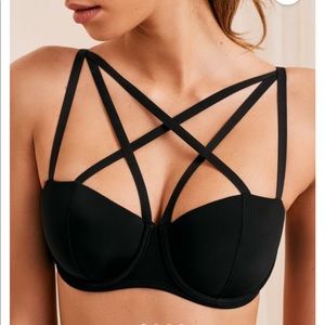 NTW  contour balconette style bra